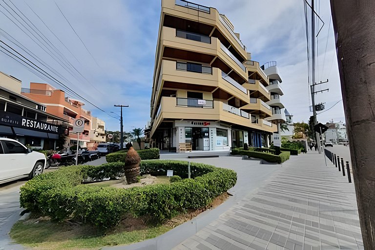 Apartamento 3 quartos sacada com vista para o mar