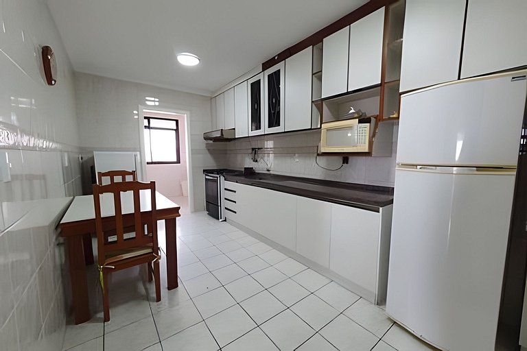 Apartamento 3 quartos sacada com vista para o mar