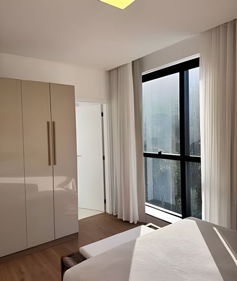 Apartamento no Centro de Bombinhas (3 dormitórios)