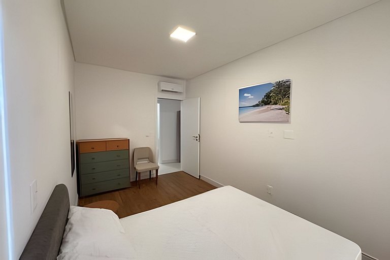 Apartamento no Centro de Bombinhas (3 dormitórios)